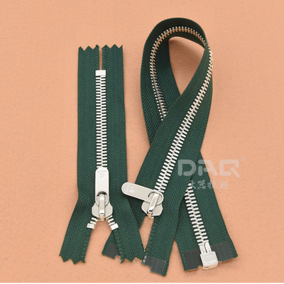 大器拉鏈DAQ品牌:高檔優質服裝拉鏈,上衣裝飾拉鏈,金屬拉鏈品牌供應